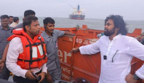 Seize the Ship: రిలీజ్ ది షిప్ .. పవన్ కల్యాణ్‌కు కేంద్రం షాక్..!?