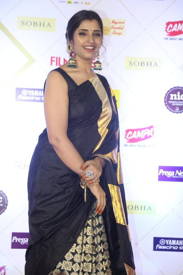 shyamala-at-filmfare-awards-7.jpg
