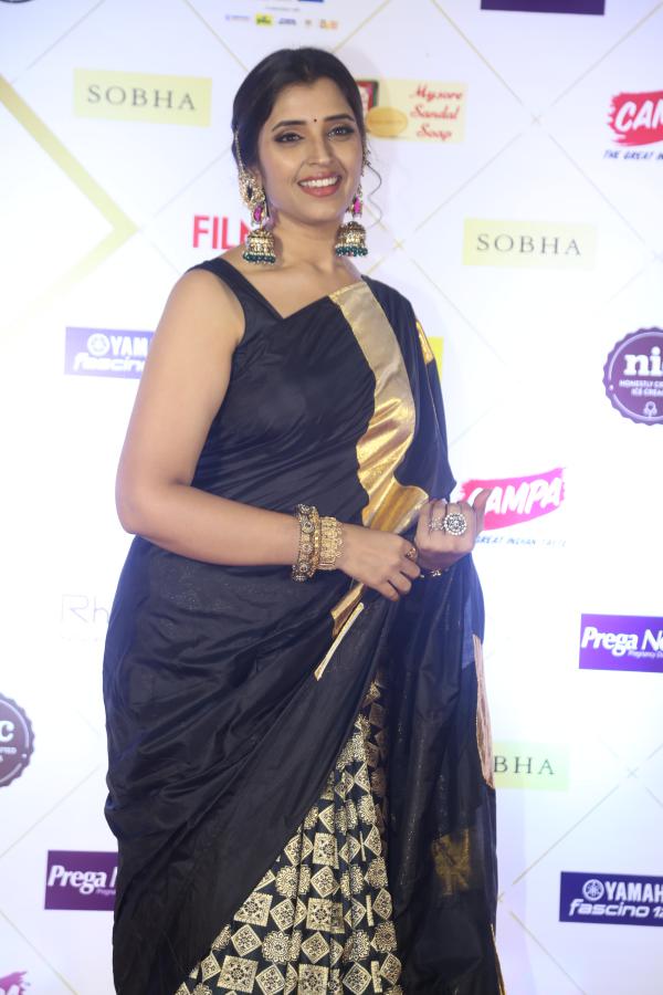 shyamala-at-filmfare-awards-8.jpg