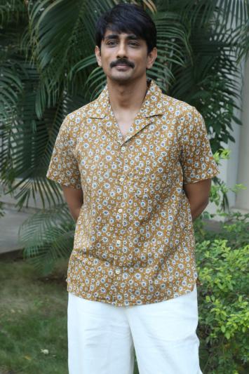 siddharth-stills-3-6.jpg