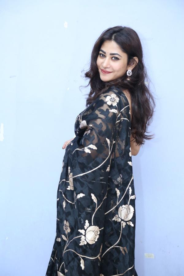 sonu-thakur-stills-17.jpg