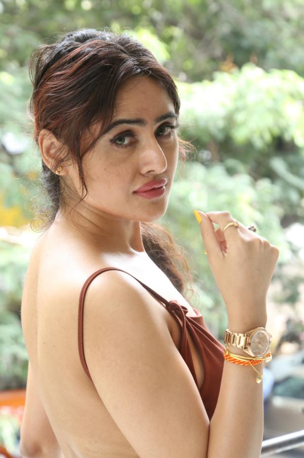sony-cherista-stills-2-19.jpg