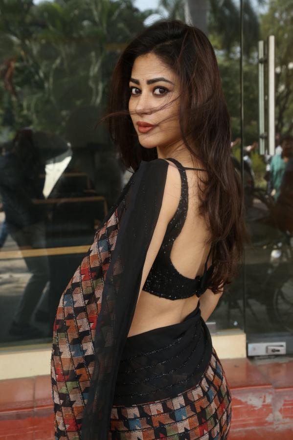 sony-thakur-stills-15.jpg