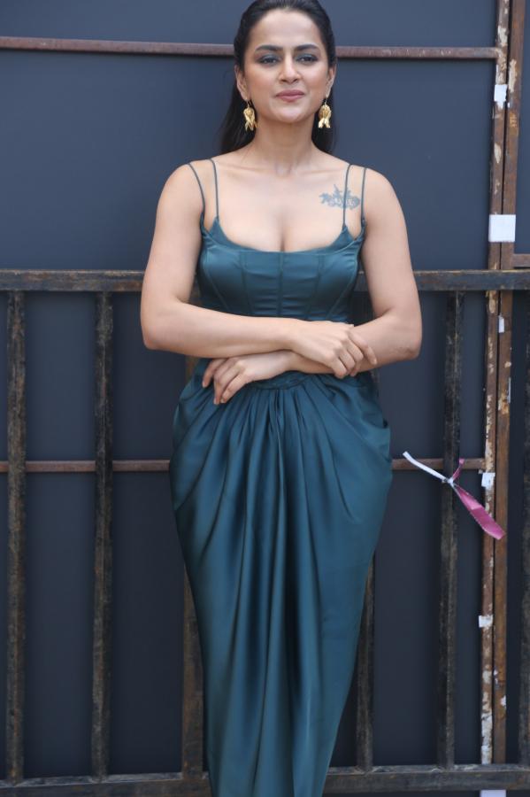 sreddha-srinath-stills-3.jpg