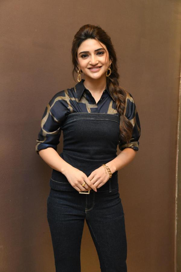 sree-leela-stills-10-2.jpg