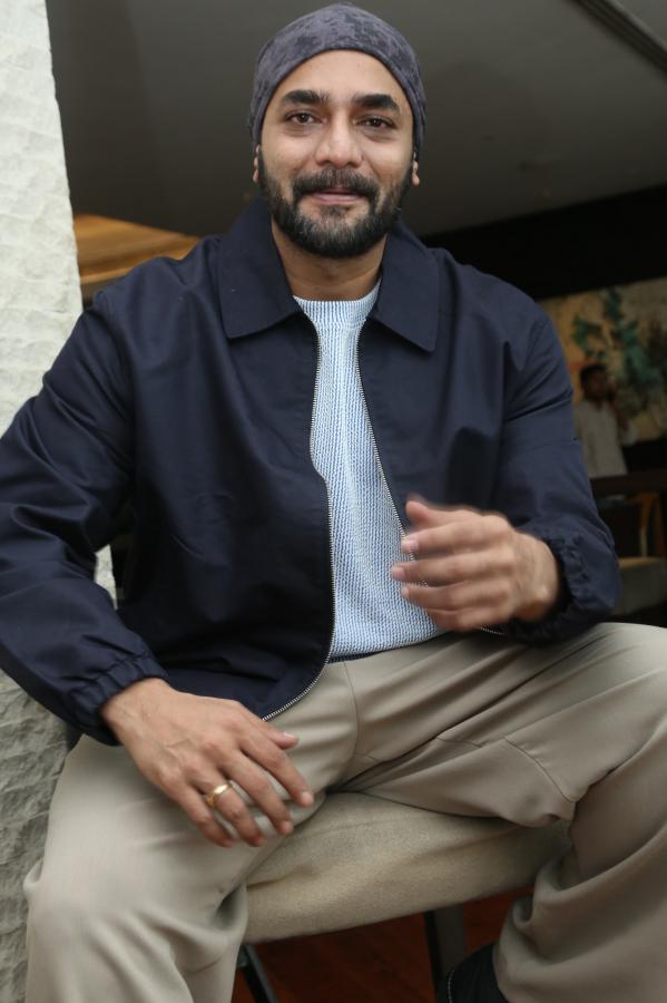 sri-murali-stills-15.jpg