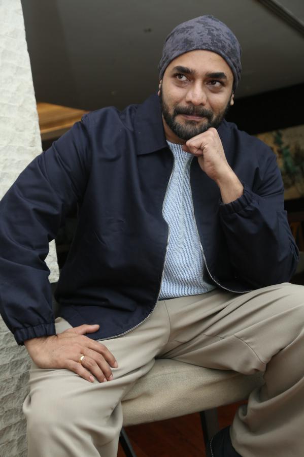 sri-murali-stills-16.jpg