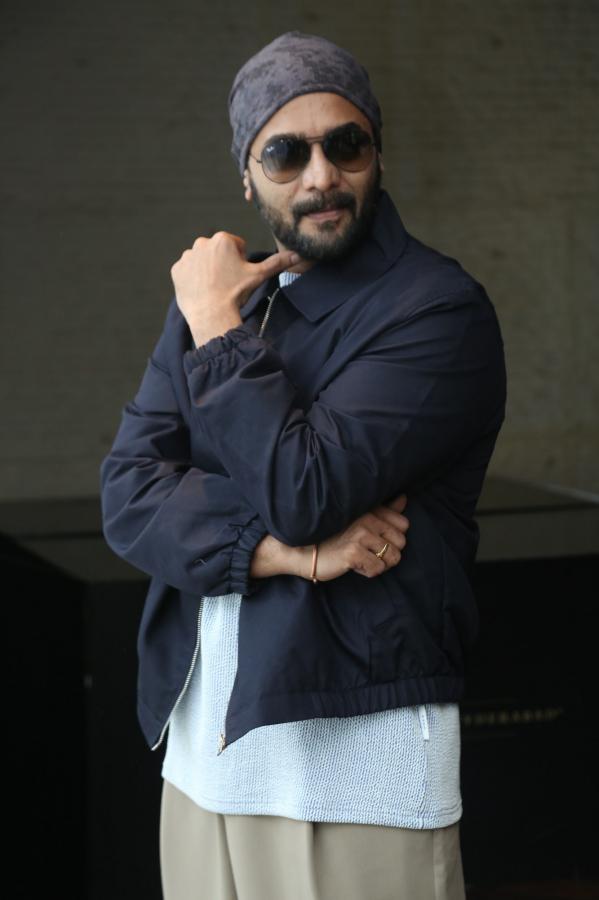 sri-murali-stills-3.jpg
