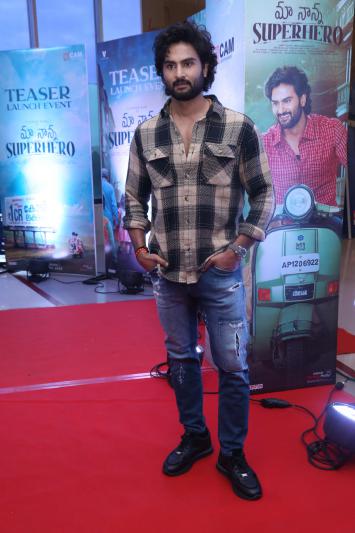 sudheer-babu-stills-5-2.jpg