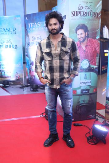 sudheer-babu-stills-5-5.jpg