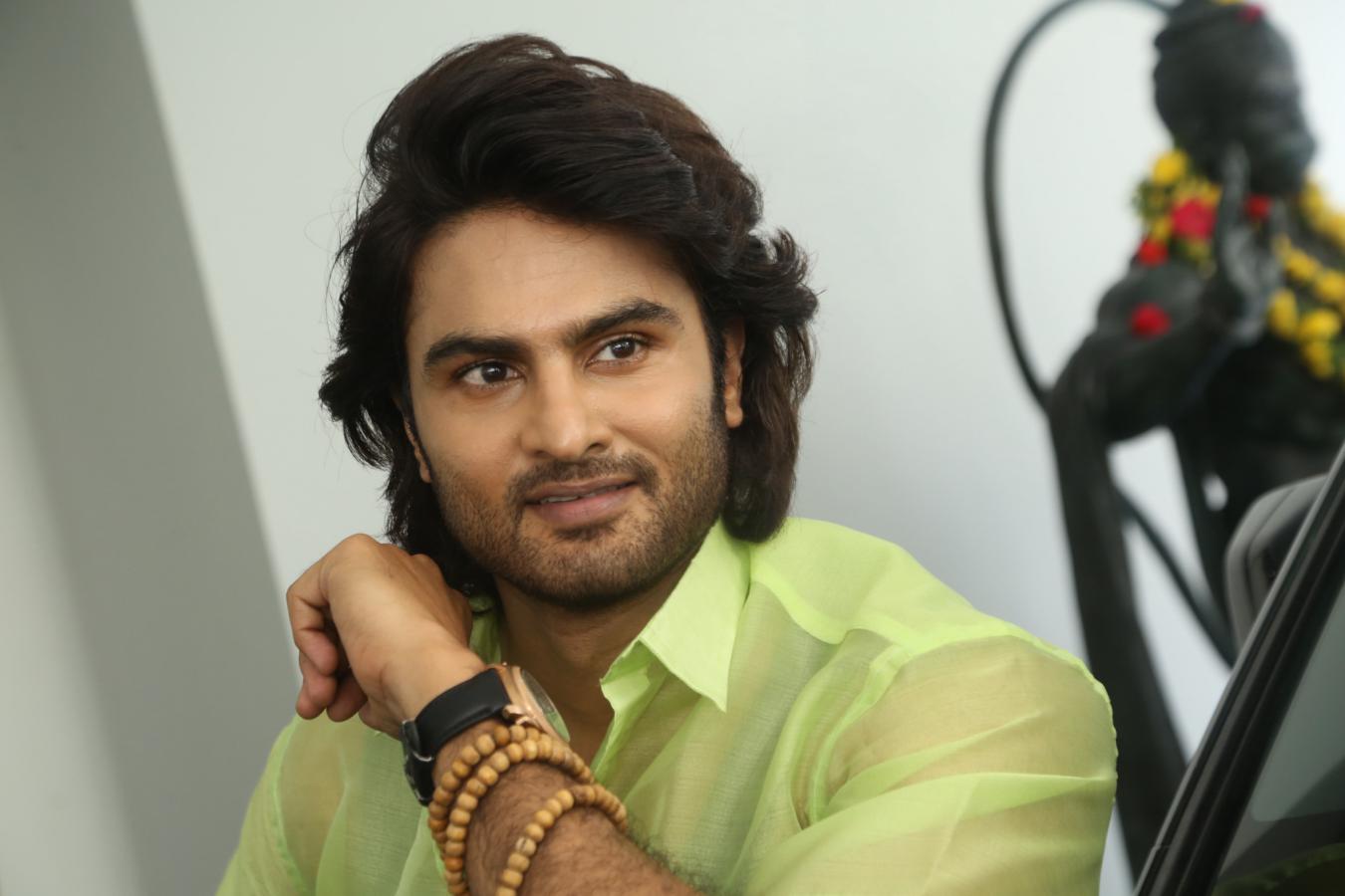sudheer-babu-stills-6-10.jpg