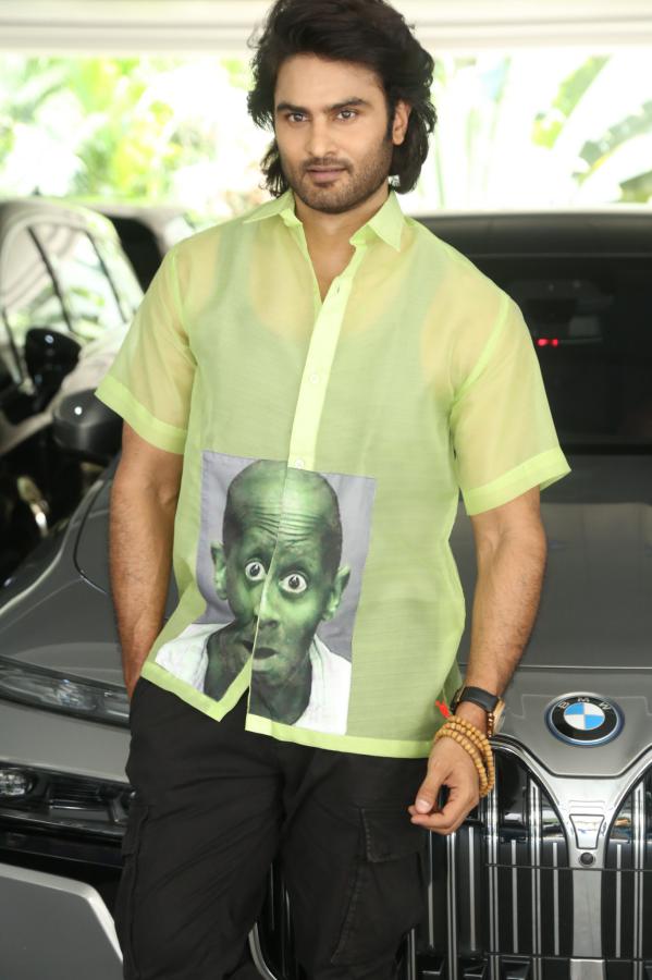 sudheer-babu-stills-6-28.jpg