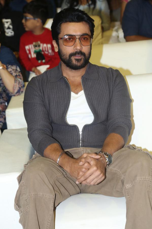 suriya-stills-2-3.jpg