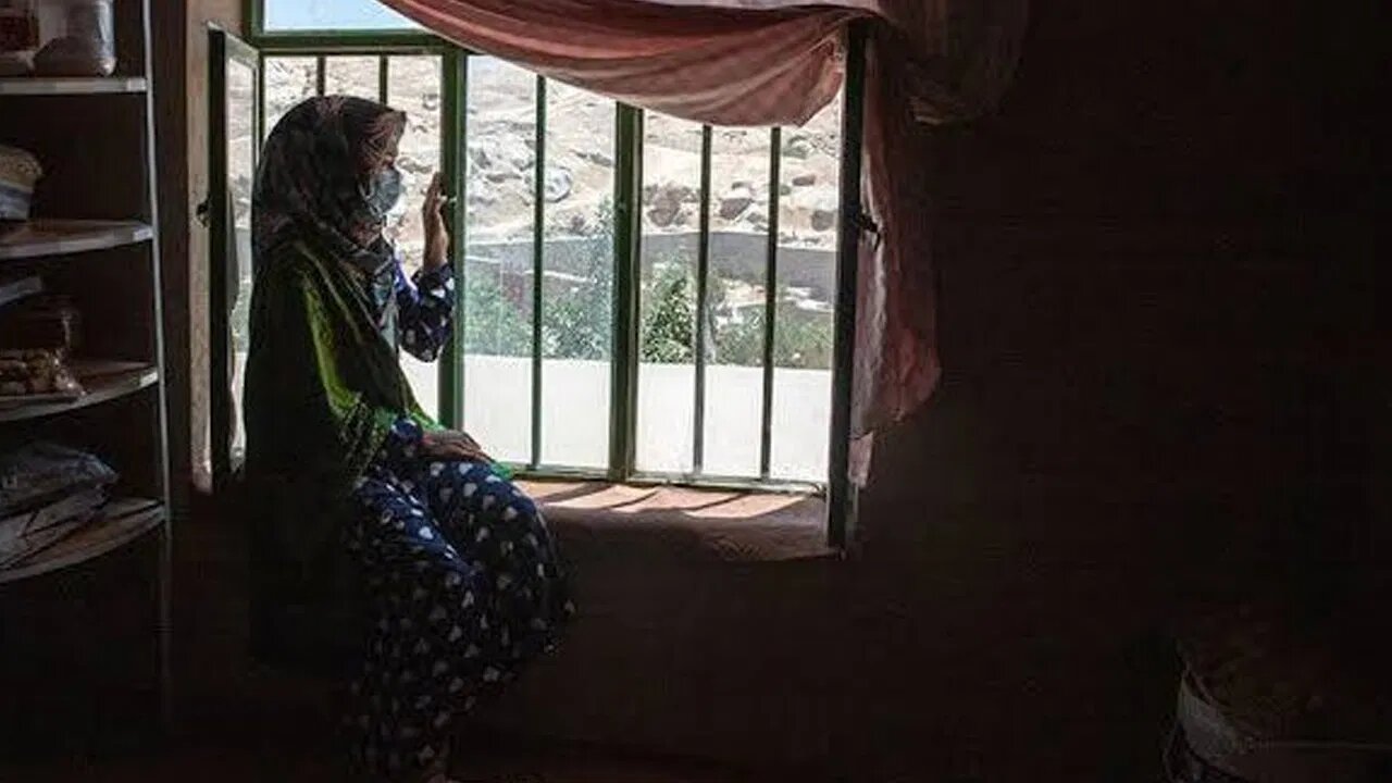 Afghanistans: ఆ దేశంలో మహిళలపై సరికొత్త ఆంక్షలు.. అతిక్రమిస్తే చర్యలు తప్పవని ఆదేశాలు Afghanistans: ఆ దేశంలో మహిళలపై సరికొత్త ఆంక్షలు.. అతిక్రమిస్తే చర్యలు తప్పవని ఆదేశాలు