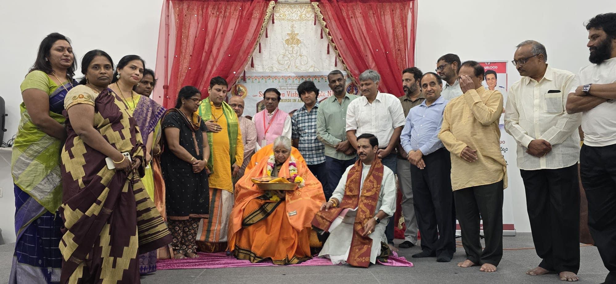 tana-bharatheeyam-satyavani-pravachanam-in-ny-3.jpg