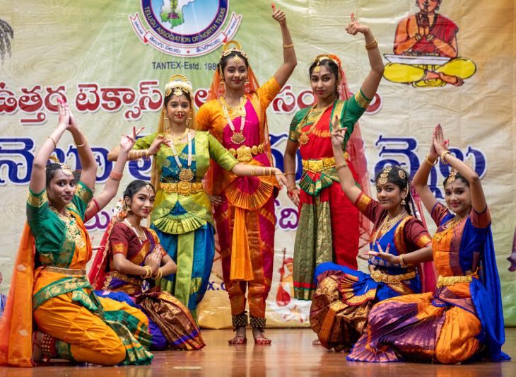 tantex-nela-nela-telugu-vennala-in-dallas-17.jpg