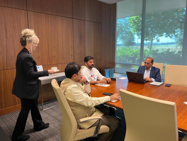 telangana-cm-meets-charles-schwab-technology-delegates-4.jpg