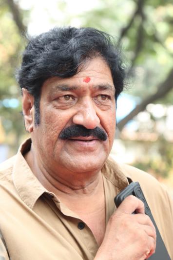 teliyadhu-gurthuledhu-marchipoya-movie-launch-10.jpg