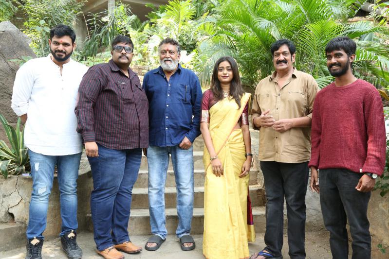 teliyadhu-gurthuledhu-marchipoya-movie-launch-3.jpg