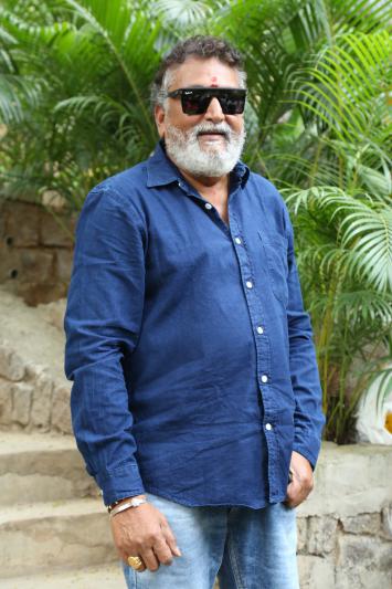 teliyadhu-gurthuledhu-marchipoya-movie-launch-9.jpg