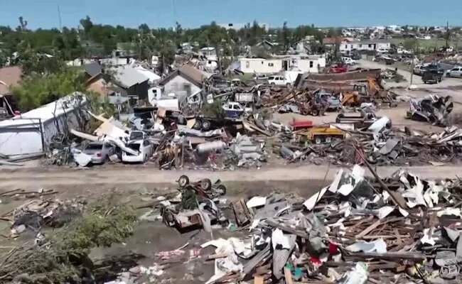 America: అమెరికాలో టోర్నడో విధ్వంసం… నలుగురి దుర్మరణం America: అమెరికాలో టోర్నడో విధ్వంసం… నలుగురి దుర్మరణం