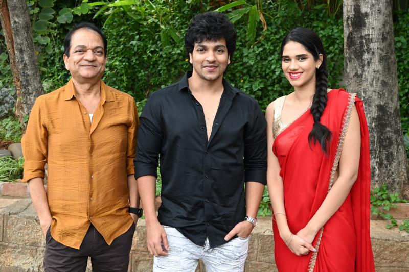 usha-parinayam-movie-success-meet-10.jpg