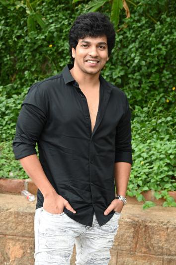 usha-parinayam-movie-success-meet-2.jpg