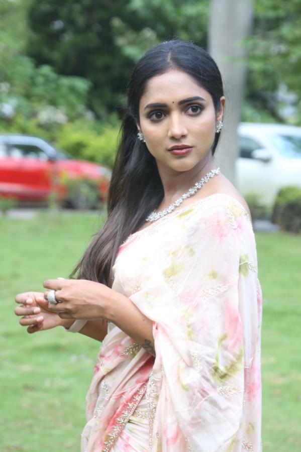 vaishali-raj-stills-12.jpg