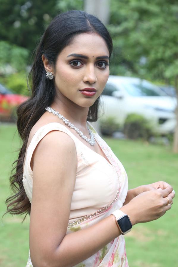 vaishali-raj-stills-19.jpg