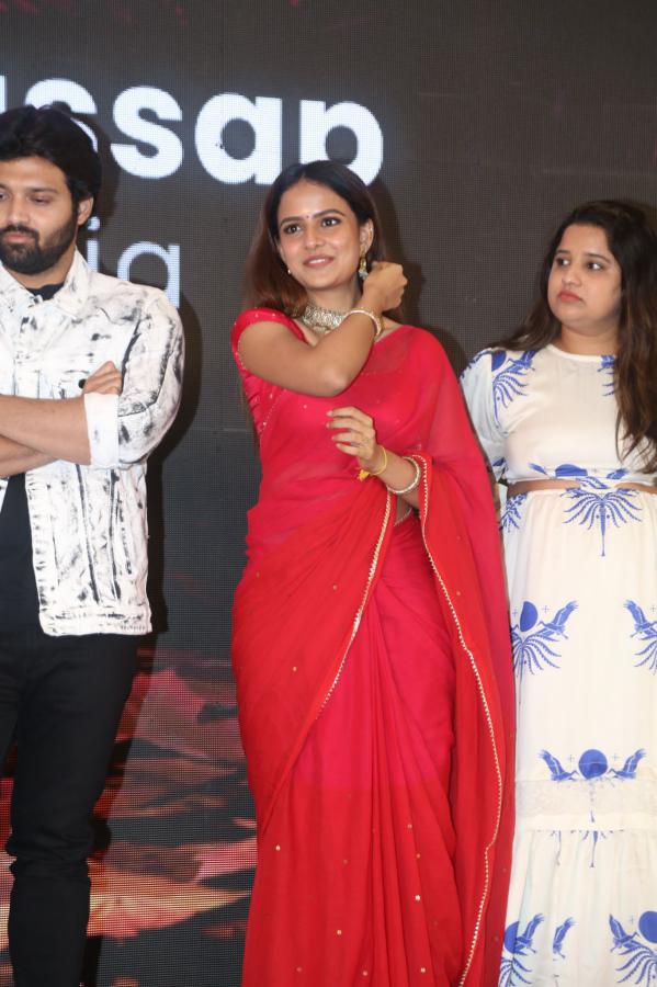 vaishnavi-chaitanya-stills-10-5.jpg