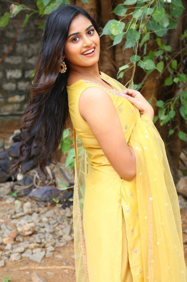 vaishnavi-krishnamurthy-stills-10.jpg