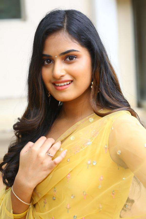 vaishnavi-krishnamurthy-stills-19.jpg