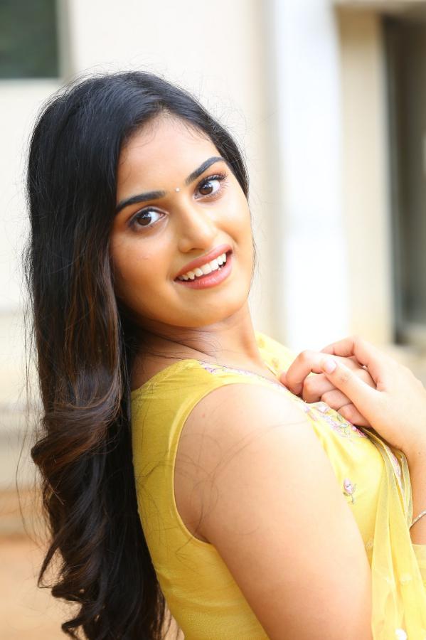vaishnavi-krishnamurthy-stills-23.jpg