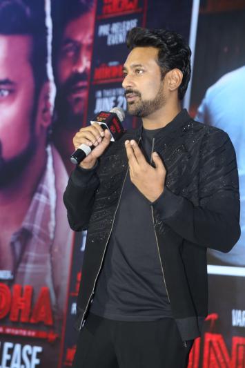 varun-sandesh-stills-10.jpg