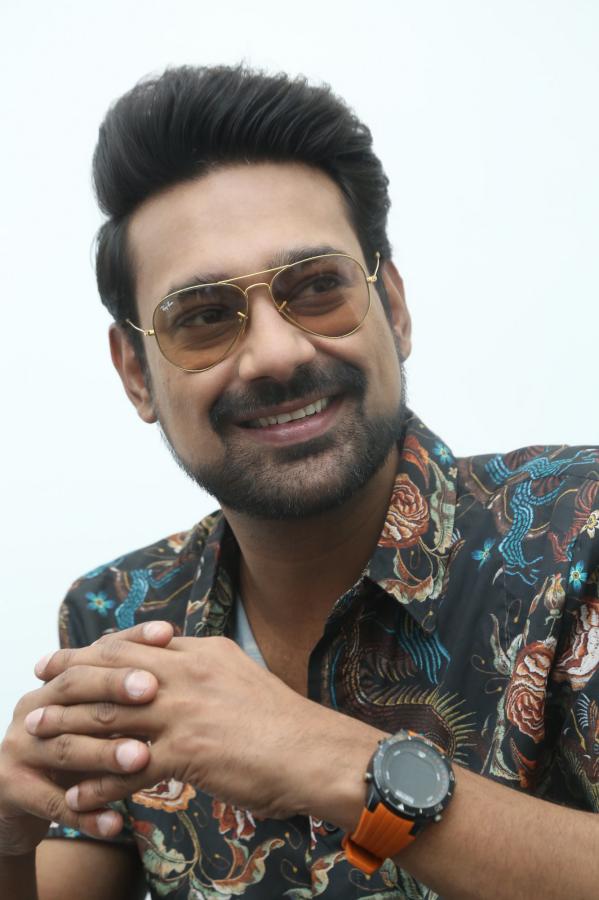 varun-sandesh-stills-2-16.jpg
