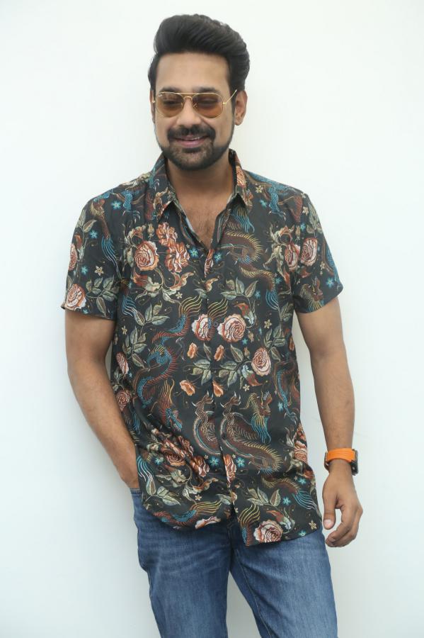 varun-sandesh-stills-2-4.jpg
