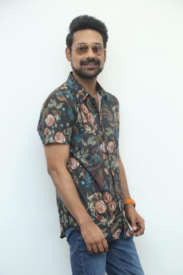 varun-sandesh-stills-2-7.jpg