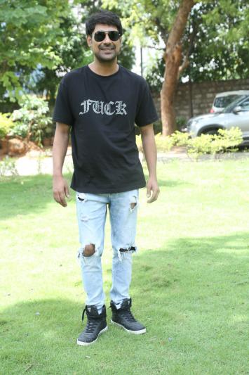 varun-sandesh-stills-3-9.jpg