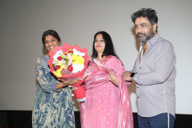 yvs-chowdary-movie-heroin-veenah-rao-launch-3.jpg
