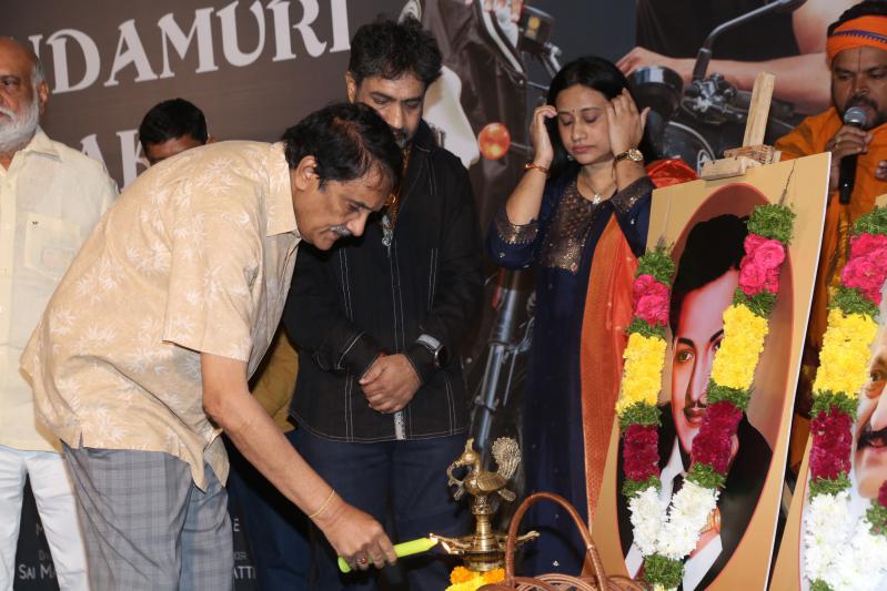 yvs-chowdary-new-movie-hero-introducing-pm-20.jpg