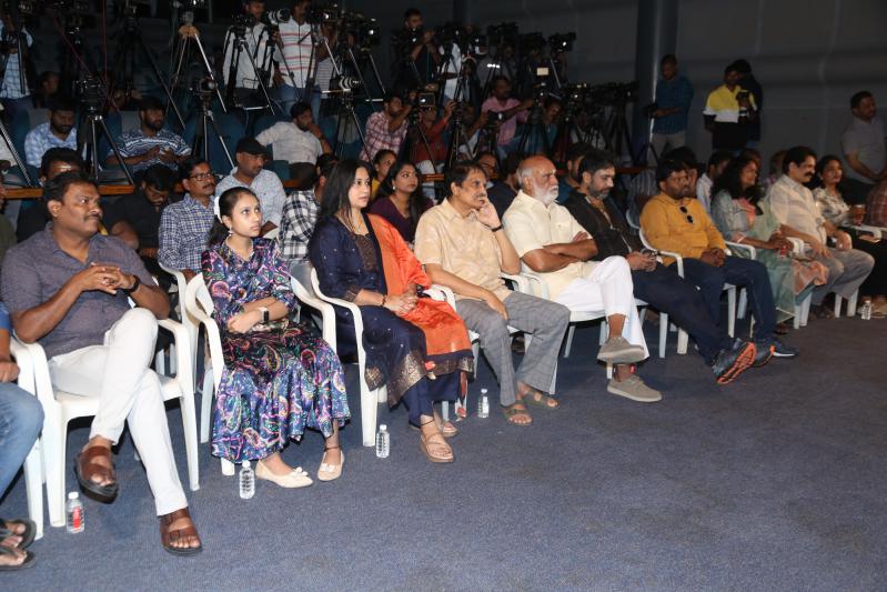 yvs-chowdary-new-movie-hero-introducing-pm-3.jpg