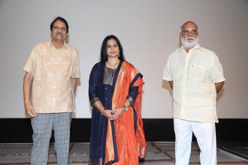yvs-chowdary-new-movie-hero-introducing-pm-6.jpg