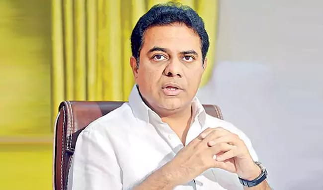 KTR :కేటీఆర్ కు హైకోర్టులో చుక్కెదురు