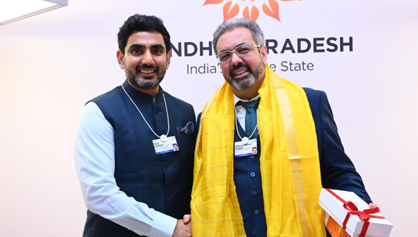 Davos: స్విస్ నేషనల్ కౌన్సిల్ మెంబర్ నికోలస్ సామ్యూల్ గగ్గర్ తో మంత్రి లోకేష్ భేటీ