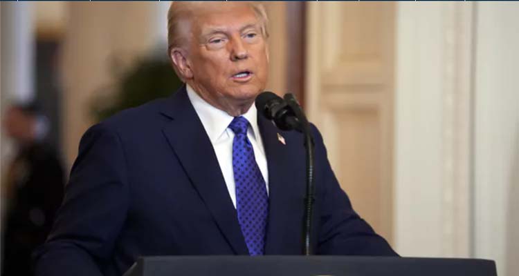 Donald Trump : ఉద్యోగం వదులుకుంటే 8 నెలల జీతం