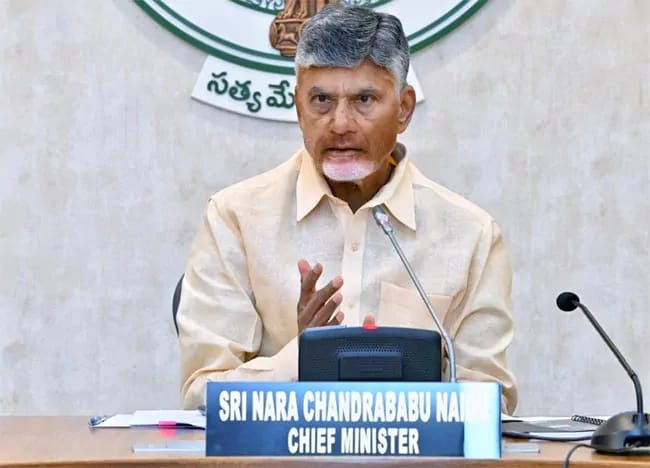 Chandrababu: అమరావతిలో కీలక కేబినెట్ మీటింగ్.. భారీ నిధుల ఆమోదాలకు రంగం సిద్ధం.. Chandrababu: అమరావతిలో కీలక కేబినెట్ మీటింగ్.. భారీ నిధుల ఆమోదాలకు రంగం సిద్ధం..