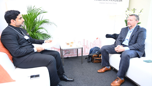 Nara Lokesh: కార్గిల్ వైస్ ప్రెసిడెంట్ తో మంత్రి నారా లోకేష్ భేటీ Nara Lokesh: కార్గిల్ వైస్ ప్రెసిడెంట్ తో మంత్రి నారా లోకేష్ భేటీ