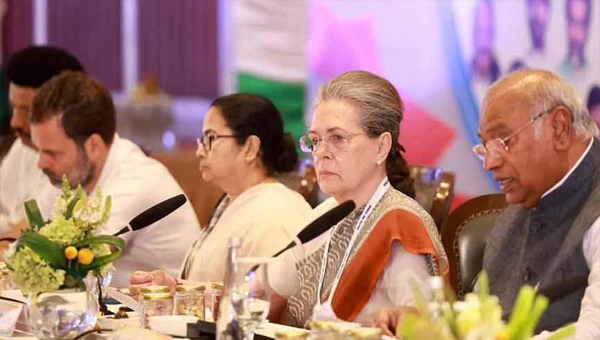 India Alliance: ఇండియా కూటమికి బీటలు వారుతున్నాయా..?