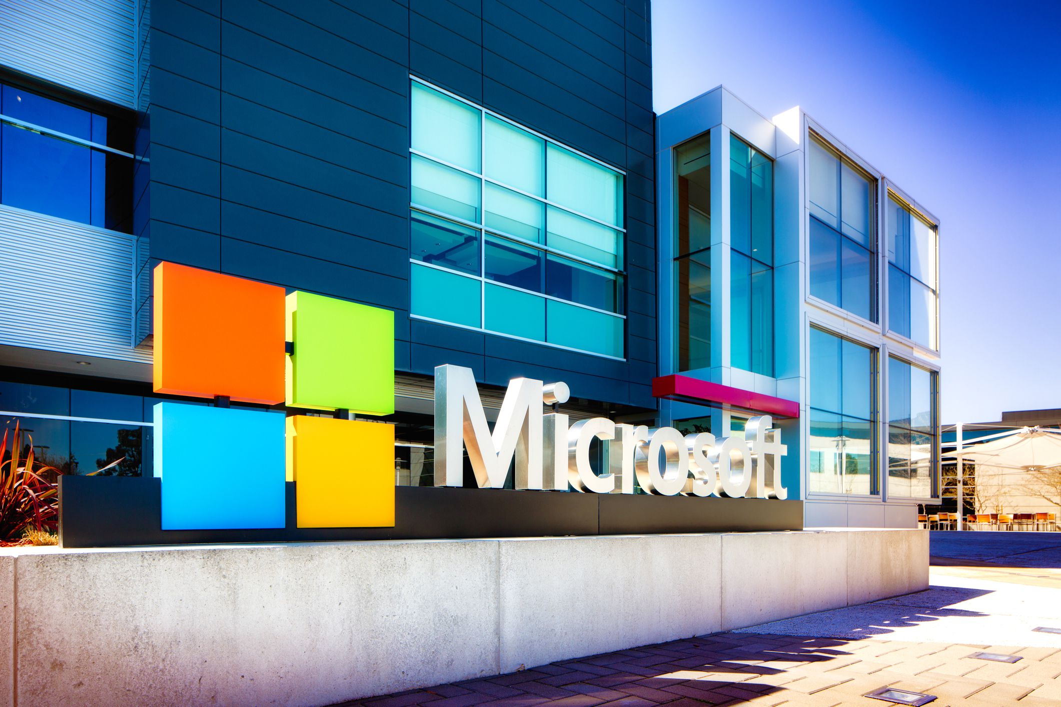 Microsoft : ఉద్యోగులకు మైక్రోసాఫ్ట్ చల్లటి కబురు