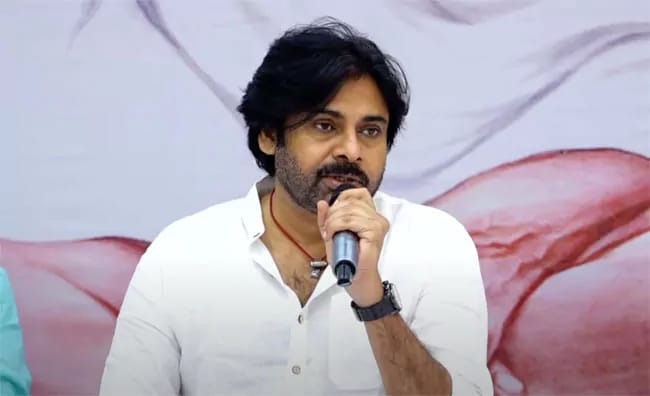 Pawan Kalyan: మరోసారి పవన్ ఫైర్.. సినిమా ఇండస్ట్రీలో అనారోగ్య ధోరణులపై ఉక్కుపాదం..!!